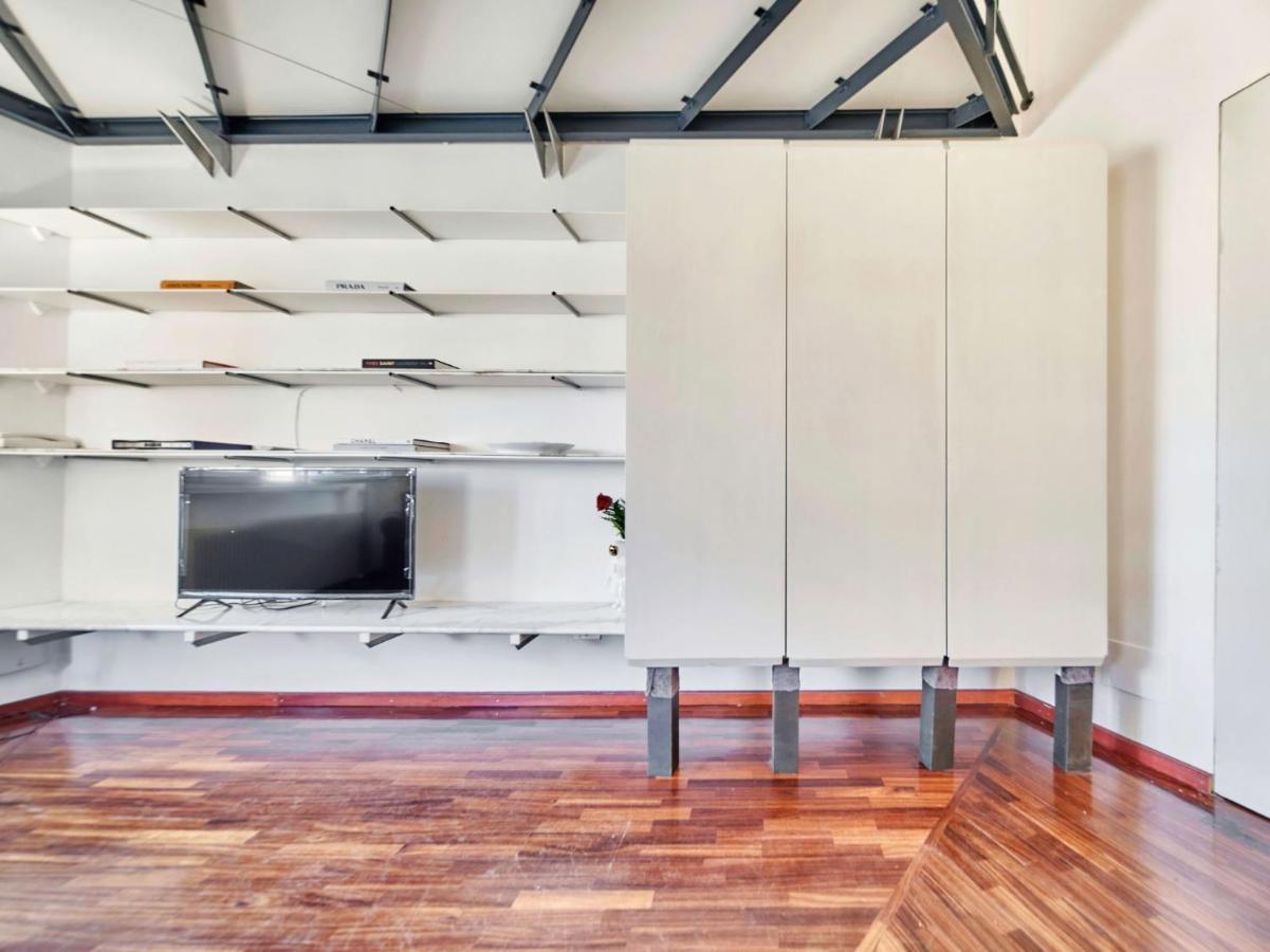 Splendid Apartment In The Historic Center Milaan Buitenkant foto