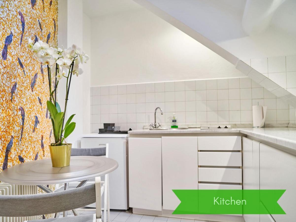 Splendid Apartment In The Historic Center Milaan Buitenkant foto